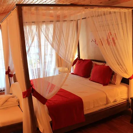 Отель Bozburun Aphrodite Beach & Hotel Мармарис