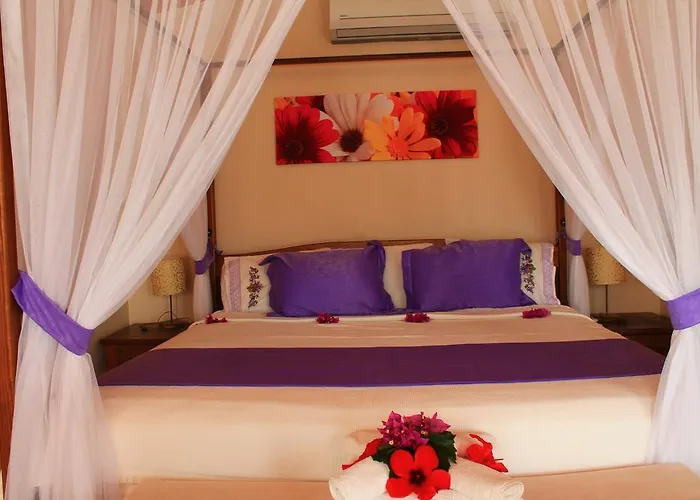 فندق Bozburun Aphrodite Beach & Hotel 3*