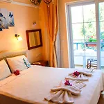 Bozburun Aphrodite Beach & Hotel 马尔马里斯