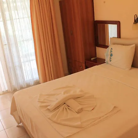 Bozburun Aphrodite Beach & Hotel ホテル 3*