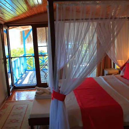 Bozburun Aphrodite Beach & Hotel ホテル 3*