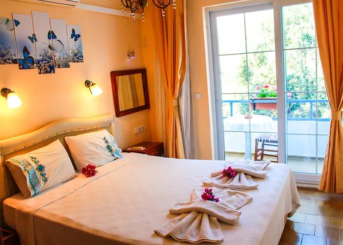 Bozburun Aphrodite Beach & Hotel 马尔马里斯
